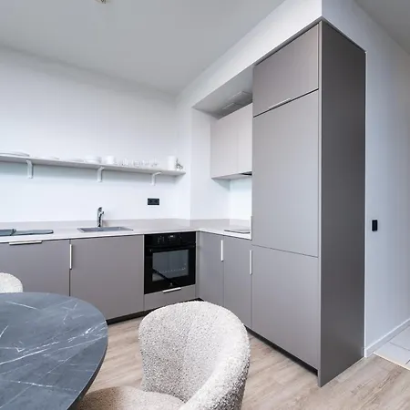 Adelle Viru Keskuses, 9-th Floor Aparthotel Tallinn