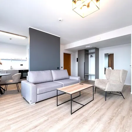 Adelle Viru Keskuses, 9-th Floor 3*