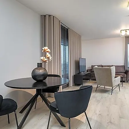 Adelle Viru Keskuses, 9-th Floor Aparthotel